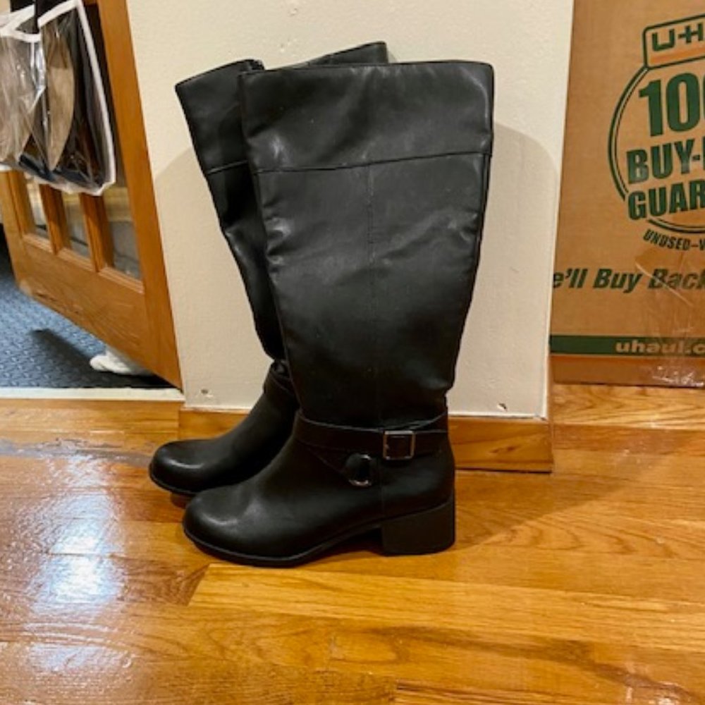 Black Boots Size 7